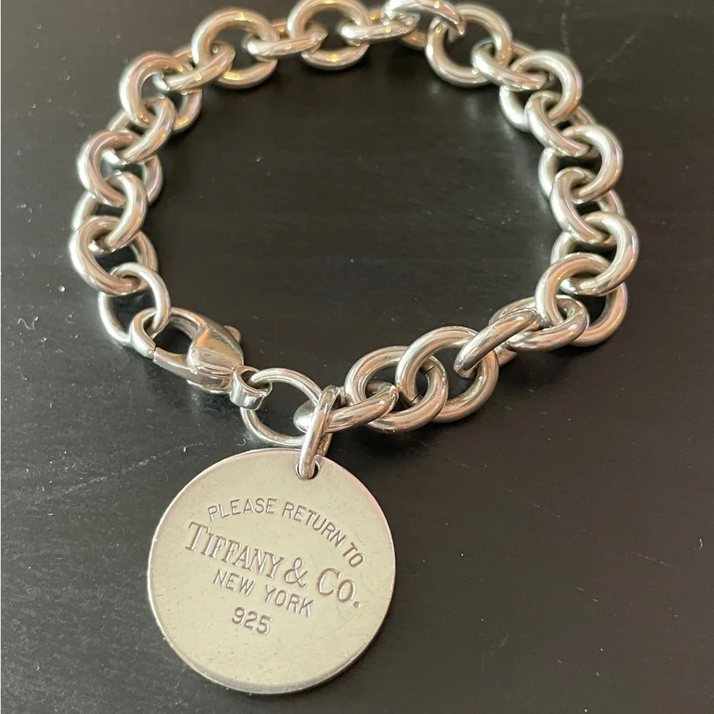 Tiffany & Co. Return to Tiffany Round Disc Charm Bracelet - Picture 3 of 4